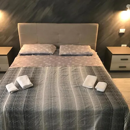 Boomerang House - Airport, Center & Beach Apartment Catania
